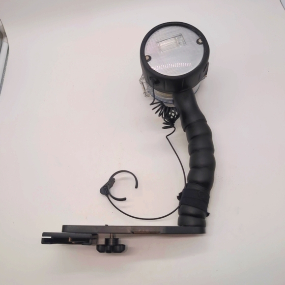 Sealife SL960D Underwater Dive Flash with Mount - Picture 5 of 8